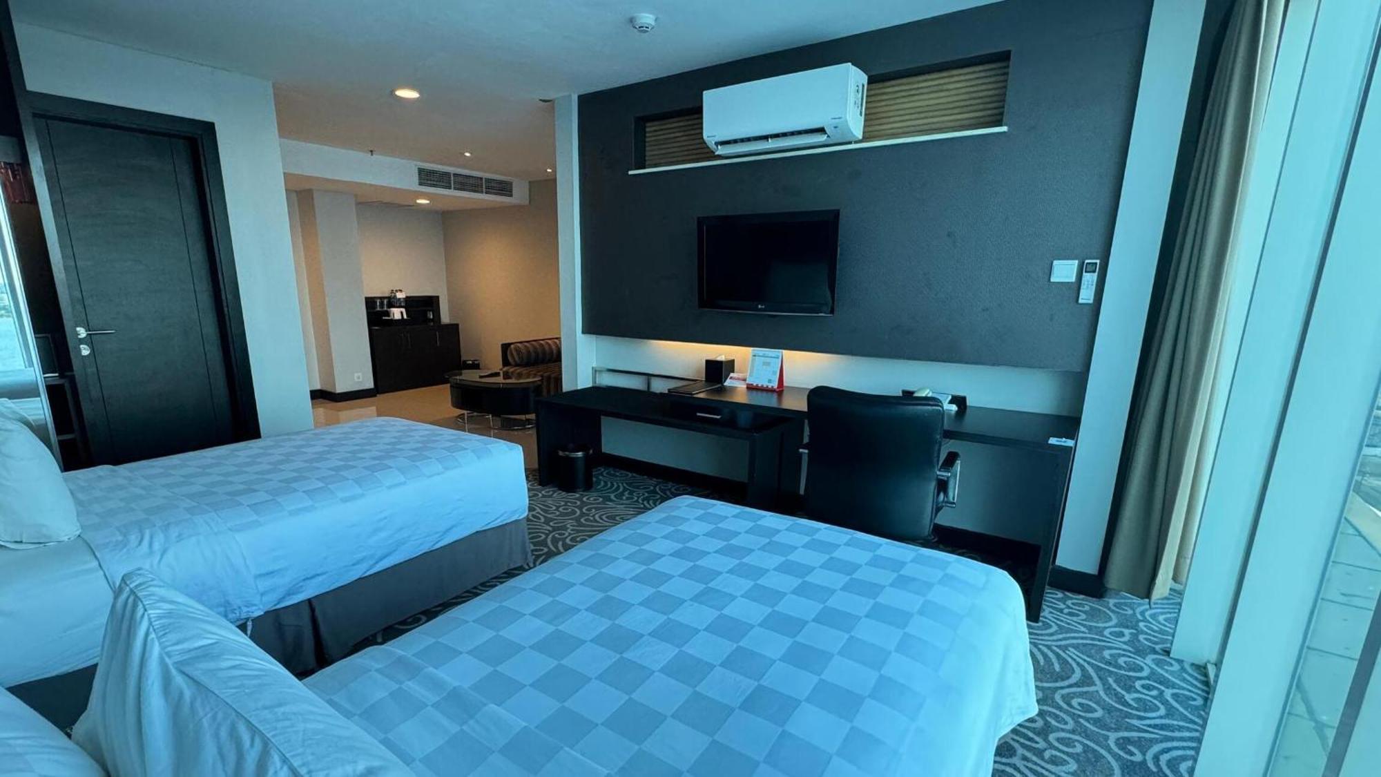 Swiss-Belhotel Balikpapan Exterior foto