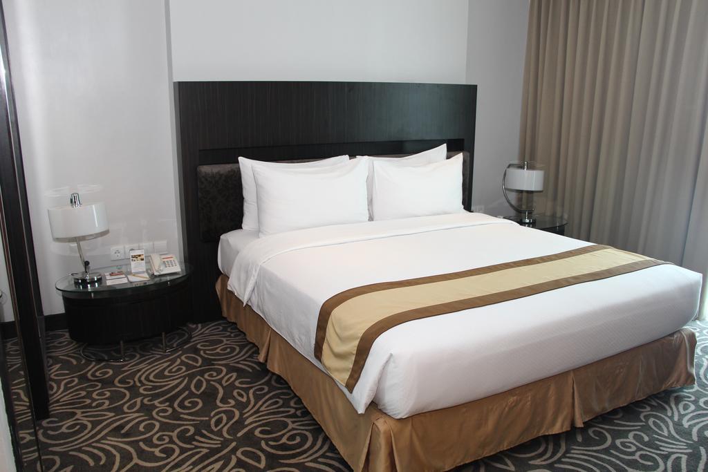 Swiss-Belhotel Balikpapan Exterior foto